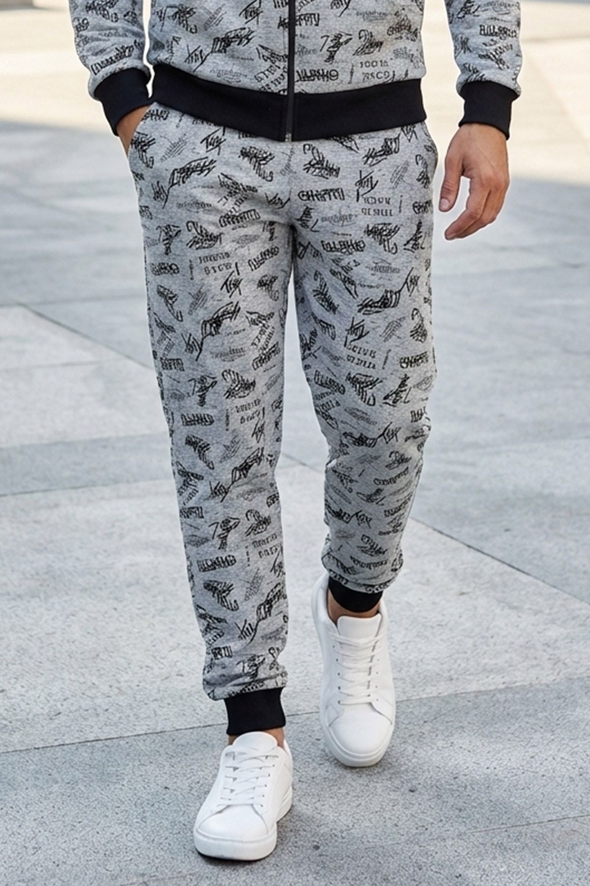 Gri Grafiti Manşetli Eşofman Altı detay görseli – Aynı gün kargo ve ücretsiz iade | Wingetstar