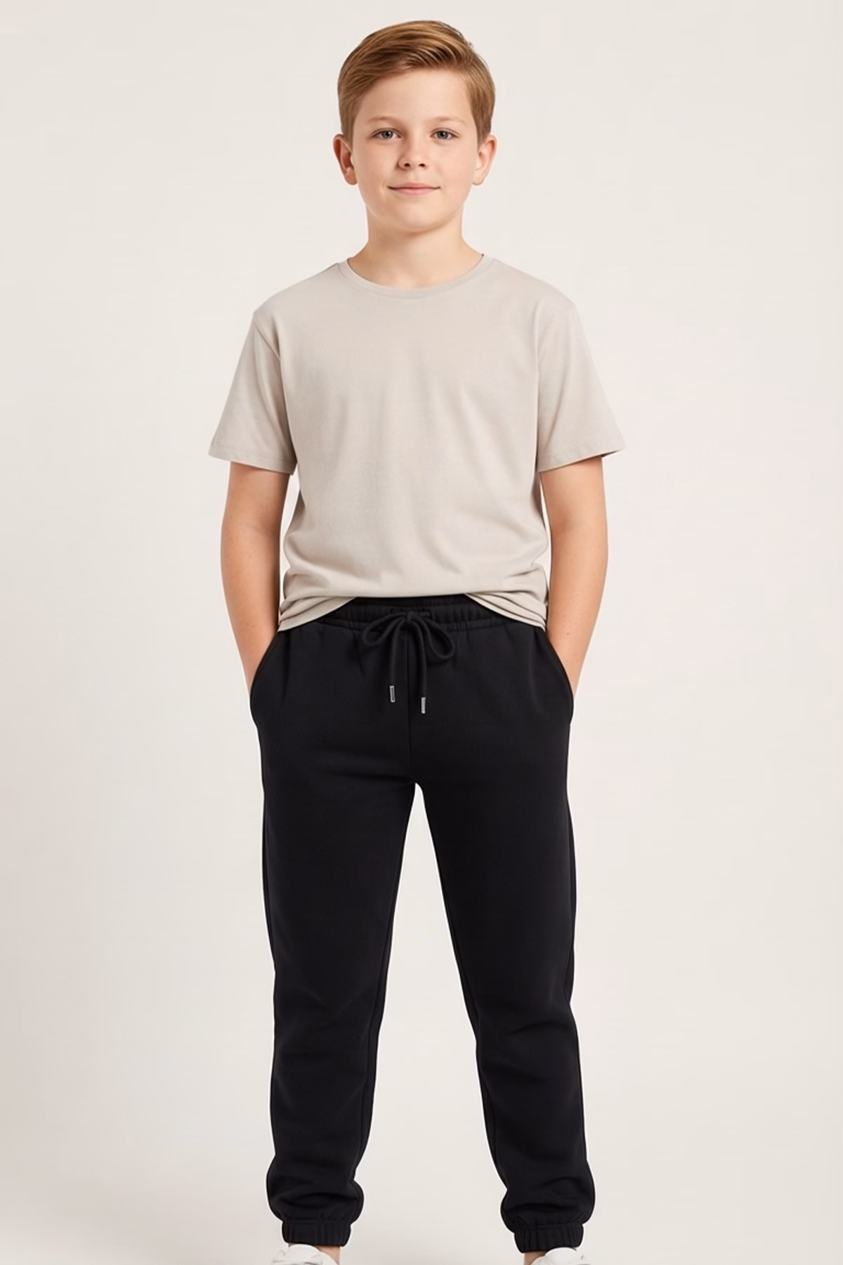 Kışlık Siyah Çocuk Manşetli Eşofman Altı detay görseli – Aynı gün kargo ve ücretsiz iade | Wingetstar